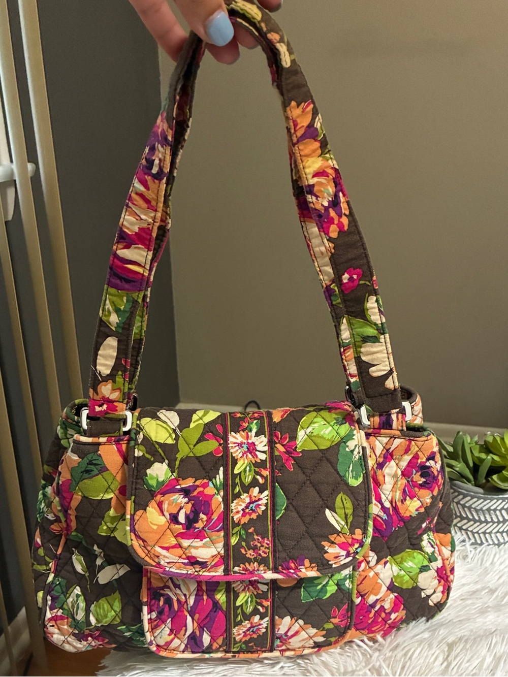 Vera Bradley retired English Rose Edie Satchel 🤎